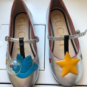 Gucci girls flats